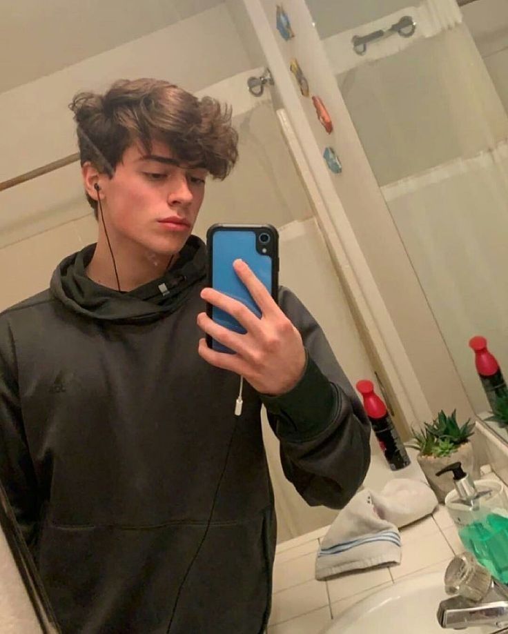 Brandon_Carter